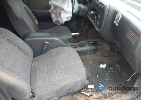 1996 Chevrolet S Truck S10 из США, поврежденный, VIN 1GCDT19W3T8136442